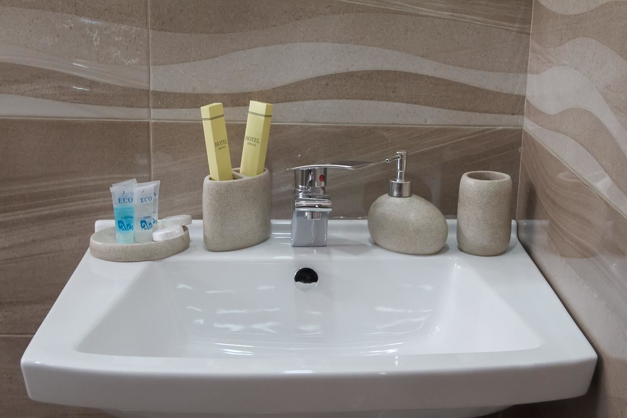 Гостевой дом Sunny Mountain House Степанцминда-27