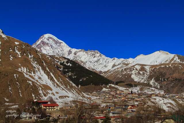 Гостевой дом Sunny Mountain House Степанцминда-18
