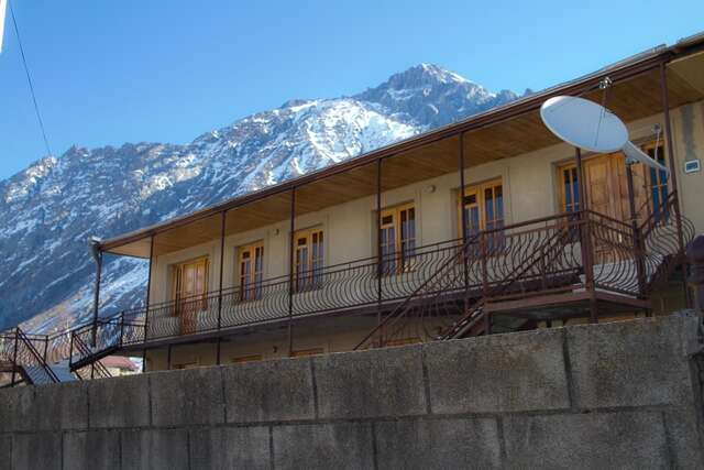 Гостевой дом Sunny Mountain House Степанцминда-19