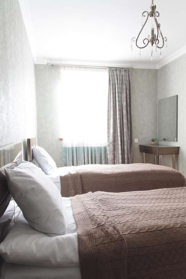 Гостевой дом Sunny Mountain House Степанцминда-21