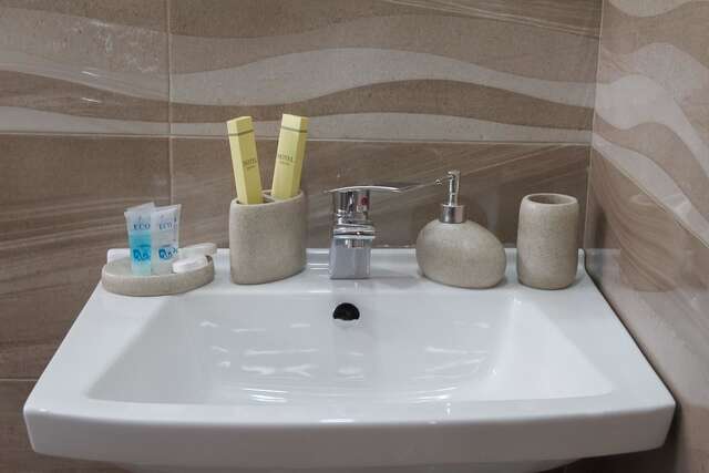 Гостевой дом Sunny Mountain House Степанцминда-26