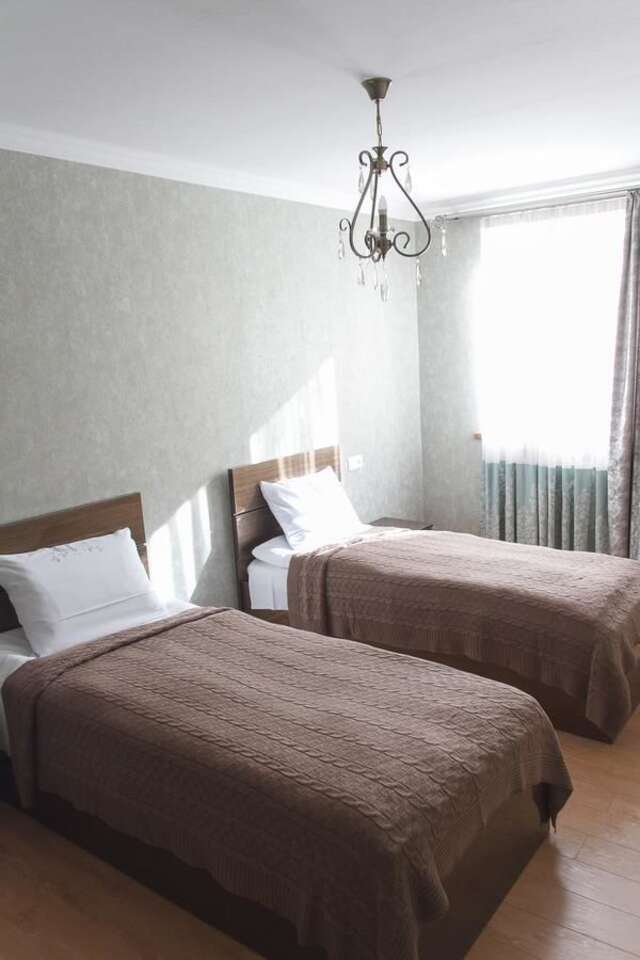 Гостевой дом Sunny Mountain House Степанцминда-35